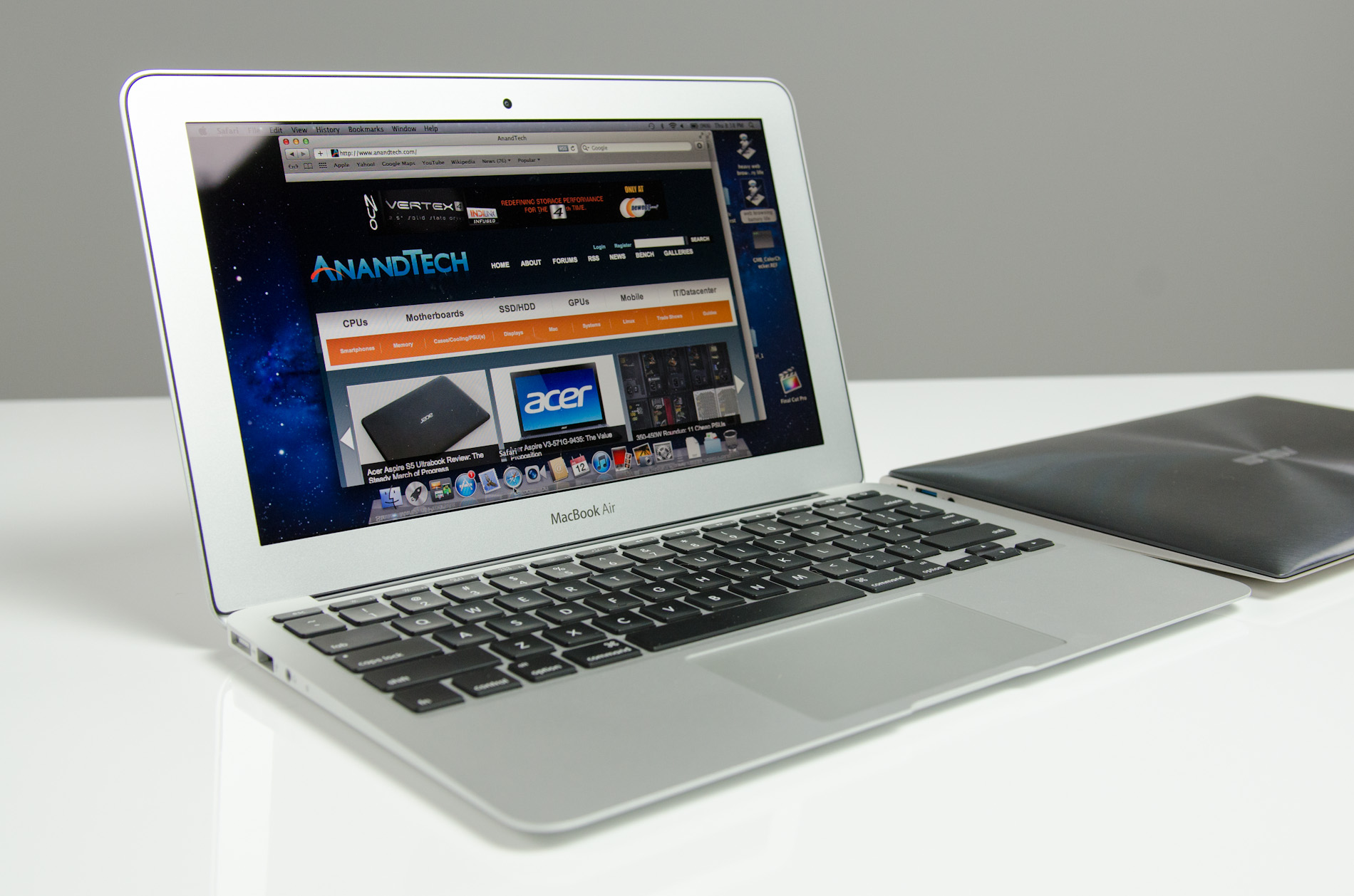 Macbook A1466 (2012) Laptop With 13.3-Inch Display, Intel Core i5 Processor | 8GB RAM | 256GB SSD | Intel HD Graphics
